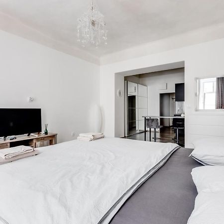 Lovely Apartments Heart Of Praag Buitenkant foto