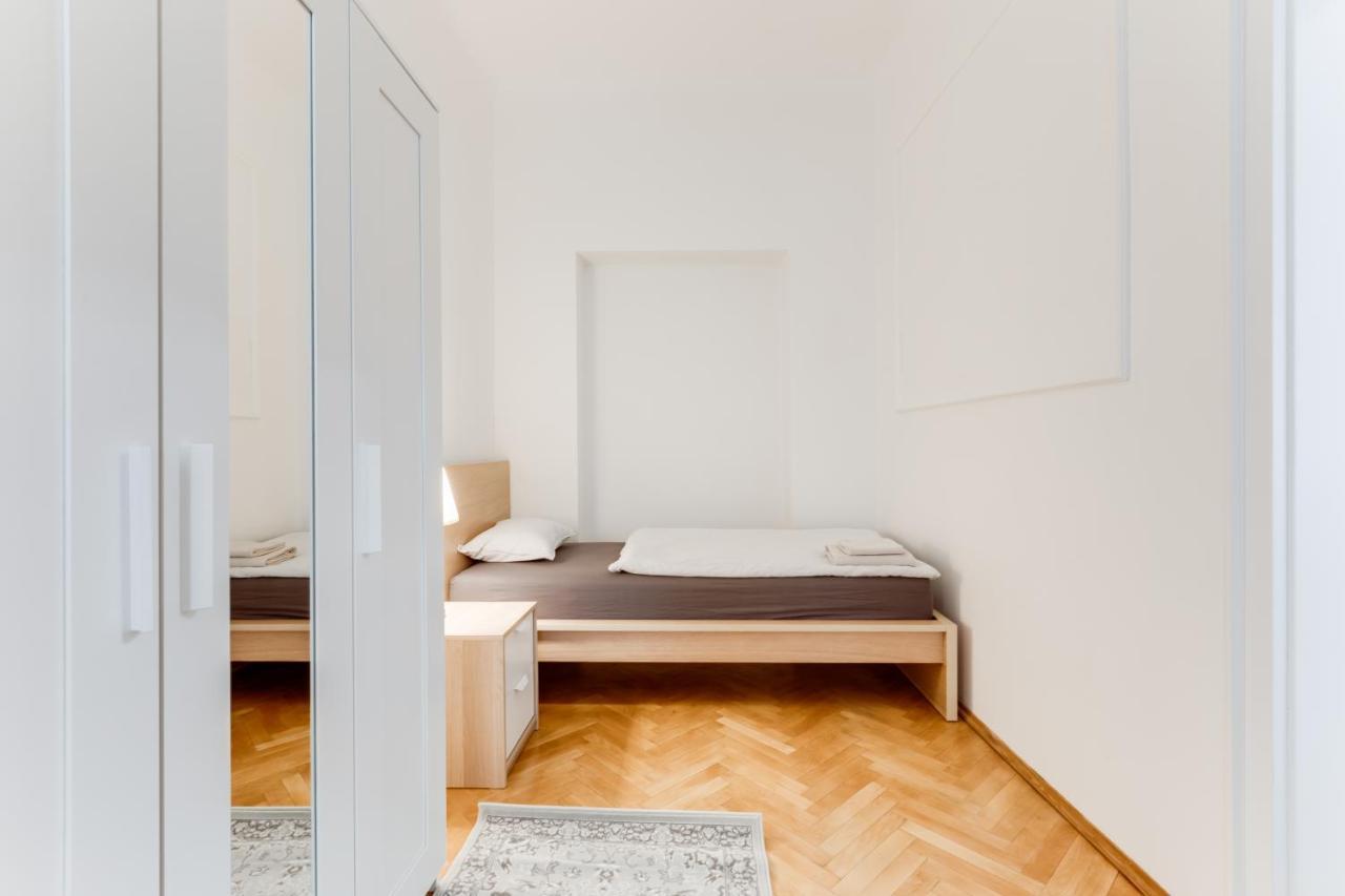Lovely Apartments Heart Of Praag Buitenkant foto