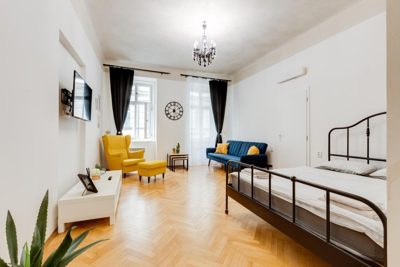 Lovely Apartments Heart Of Praag Buitenkant foto